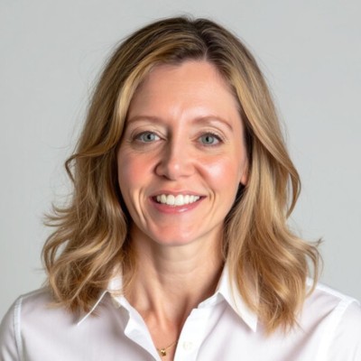 Suzanne Hitcho, Director, Value Strategy & Transformation, firstup