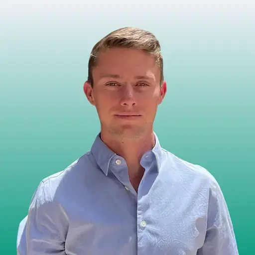 colten roderigue headshot